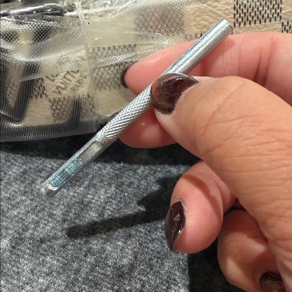 Cream  Checkered Belt with Black Buckle - Picture 10 of 10